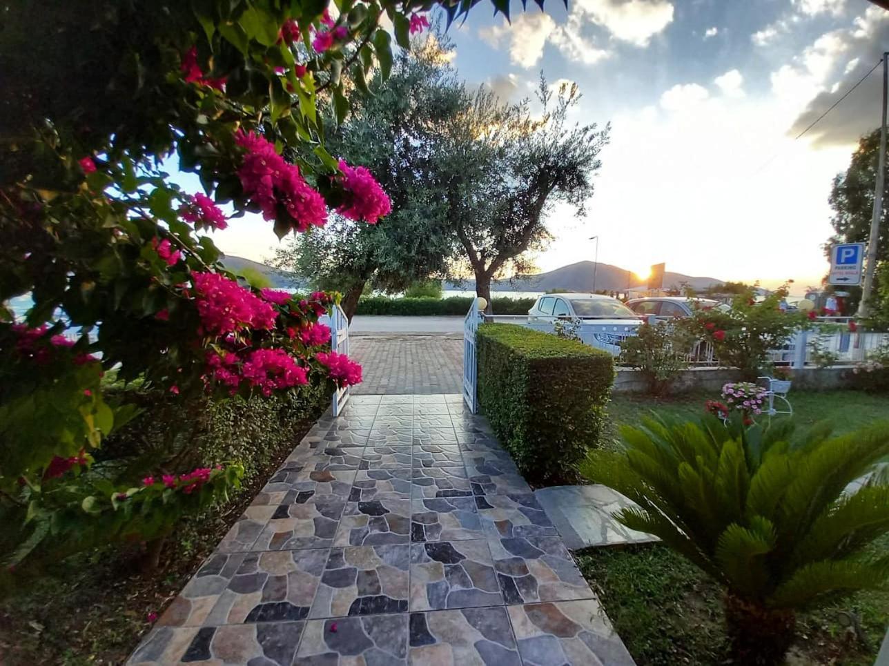 Nili Hotel Vlorë Eksteriør bilde