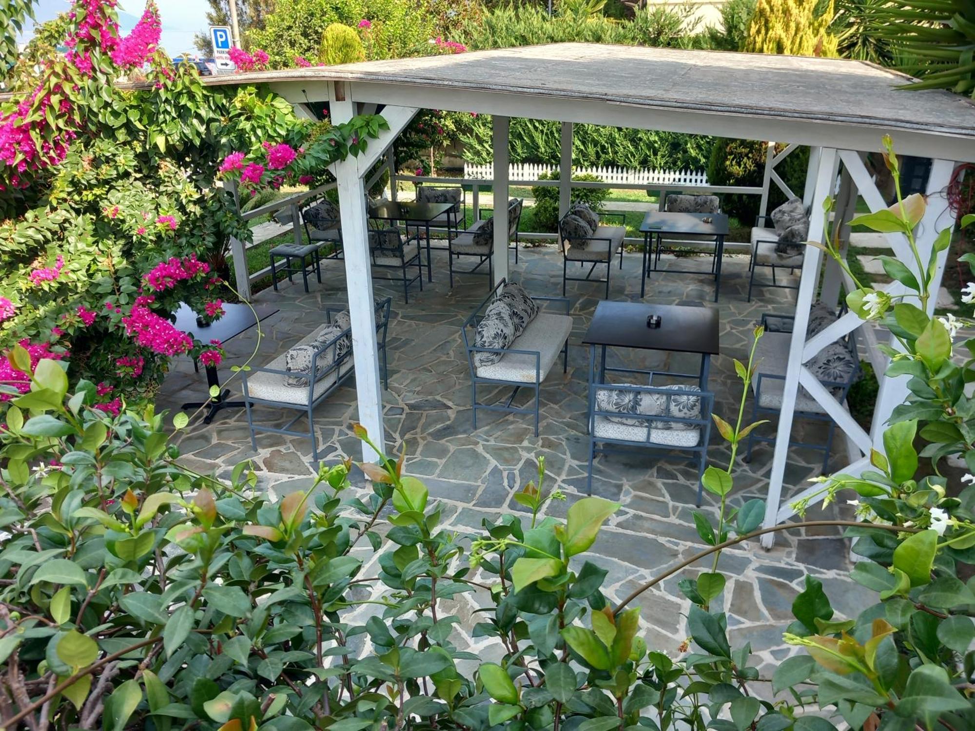 Nili Hotel Vlorë Eksteriør bilde