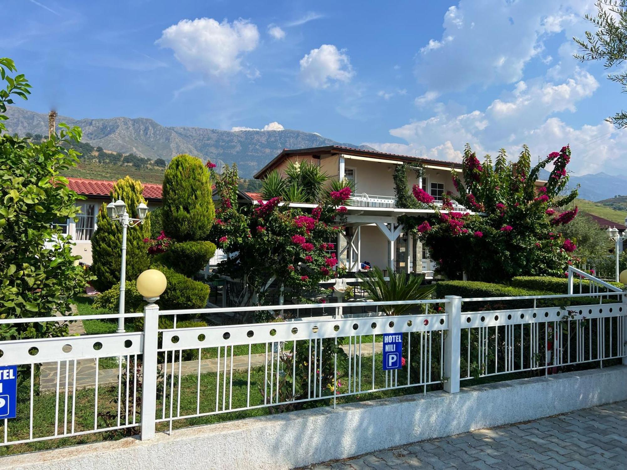 Nili Hotel Vlorë Eksteriør bilde